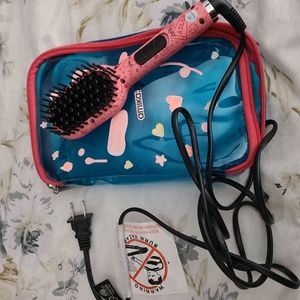 Amika Paddle brush dryer